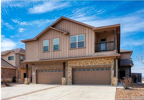 307 Creekside Curv, New Braunfels, TX, 78130-6509 | Card Image