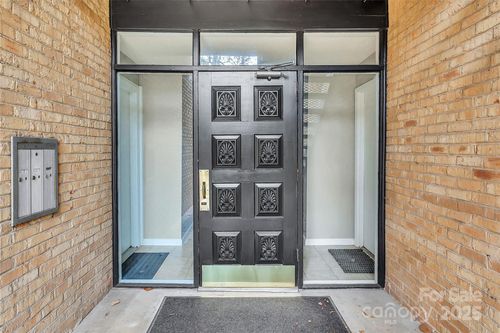 4754 Hedgemore Dr, Charlotte, NC, 28209-3293 | Card Image