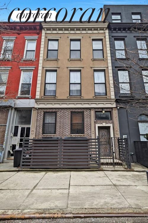 700 Dekalb Ave, Brooklyn, NY, 11216-1004 | Card Image