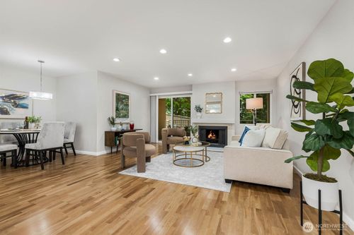 311-7600 Se 29th St, Mercer Island, WA, 98040-2838 | Card Image