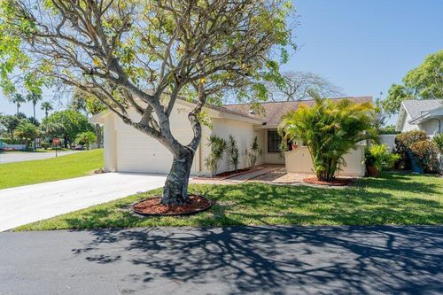 1 Afton Pl, Boynton Beach, FL, 33426-7720 | Card Image