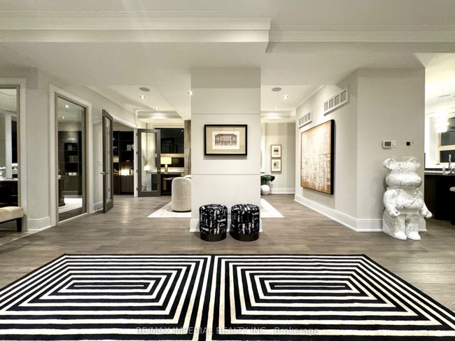 9 Hilda Ave, House other with 5 bedrooms, 6 bathrooms and 5 parking in North York ON | Image 25