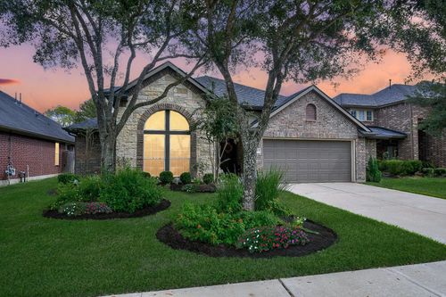 2517 Rusting Creek Dr, Pearland, TX, 77584-3407 | Card Image