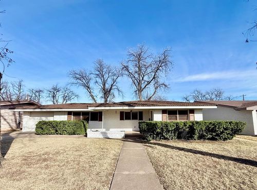2805 34th St, Snyder, TX, 79549-5203 | Card Image