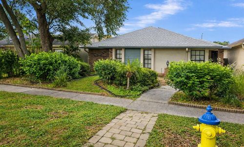 8008 La Serena Dr, Tampa, FL, 33614-2735 | Card Image
