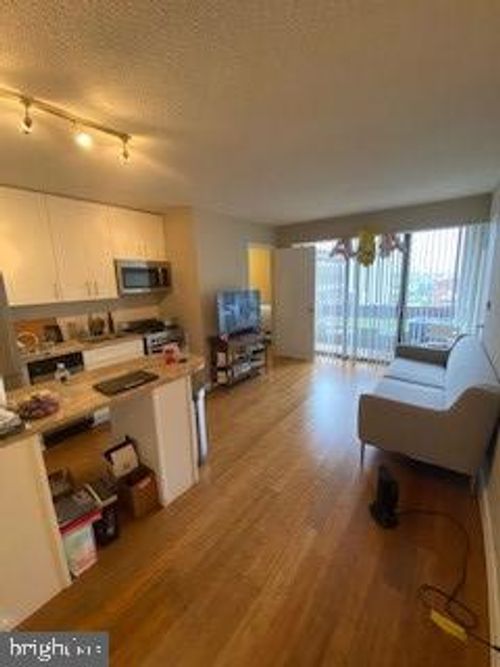 apt-1102-24-1326 Spruce St, PHILADELPHIA, PA, 19107-5829 | Card Image
