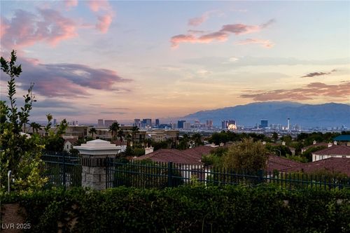 1248 Emerald Crest St, Henderson, NV, 89052-4015 | Card Image