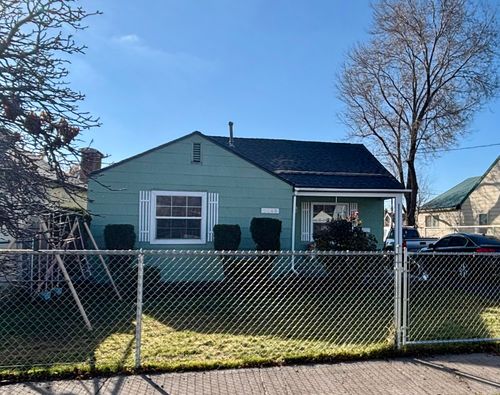 2546 Applegate Ave, Klamath Falls, OR, 97601-3526 | Card Image