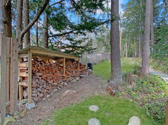 3733 Privateers Road, House other with 2 bedrooms, 1 bathrooms and 3 parking in Pender Island BC | Image 28
