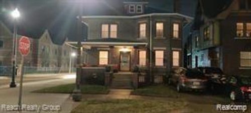 324 Eliot St, Detroit, MI, 48201-2429 | Card Image