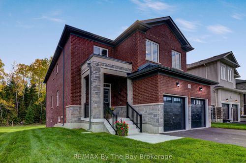 5 Misty Ridge Rd, Wasaga Beach, ON, L9Z0R8 | Card Image