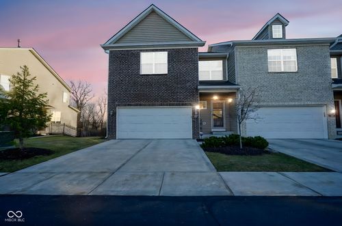 unit-105-9749 Thorne Cliff Way, Fishers, IN, 46037-7641 | Card Image