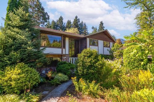 3283 Hoskins Rd, North Vancouver, BC, V7J3B5 | Card Image