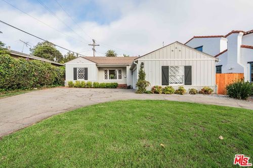 574 Almar Ave, Pacific Palisades, CA, 90272-4205 | Card Image