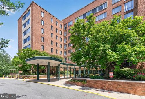 4013-4301 Massachusetts Ave Nw, WASHINGTON, DC, 20016-5569 | Card Image