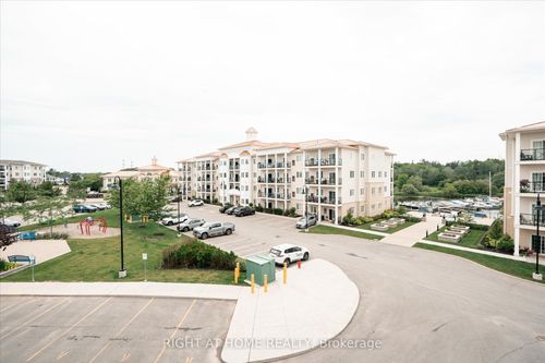 321-50 Lakebreeze Dr, Newcastle, ON, L1B0V9 | Card Image