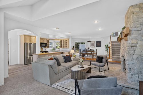 10454 Royal Crest Dr, Truckee, CA, 96161-1156 | Card Image