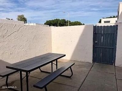 5205 N 42 Nd Parkway, Townhouse with 2 bedrooms, 1 bathrooms and null parking in Phoenix AZ | Image 2