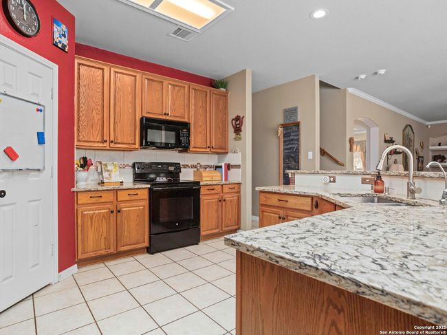 15622 Portales Pass, House other with 5 bedrooms, 3 bathrooms and null parking in Helotes TX | Image 10