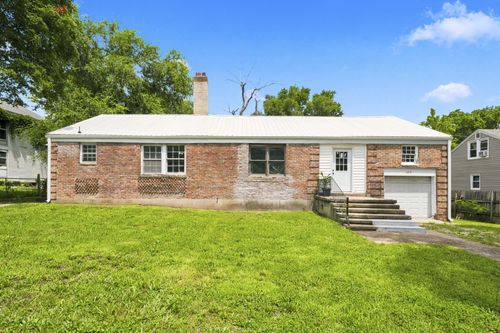 409 E Olive Street, Bolivar, MO, 65613 | Card Image