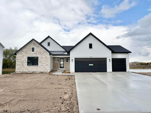 1901 Northfield Ct Sw, Byron Center, MI, 49315-7039 | Card Image