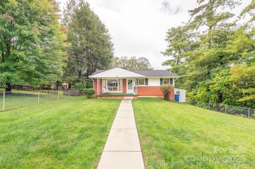 65 Garden Cir, Asheville, NC, 28806-4413 | Card Image