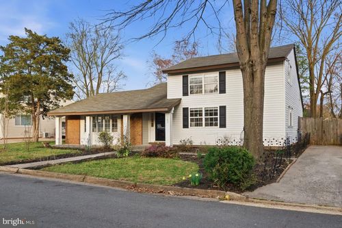 105 Baker Ln, STERLING, VA, 20164-1702 | Card Image