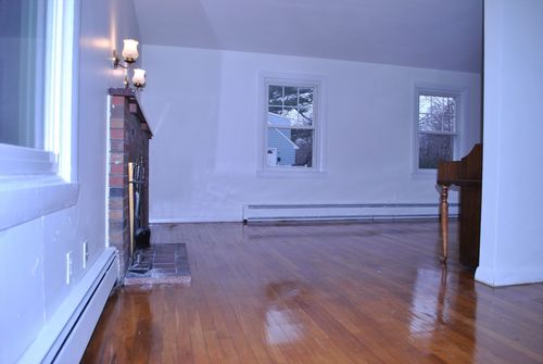 21 Goldsmith Ave, Beverly, MA, 01915-2422 | Card Image