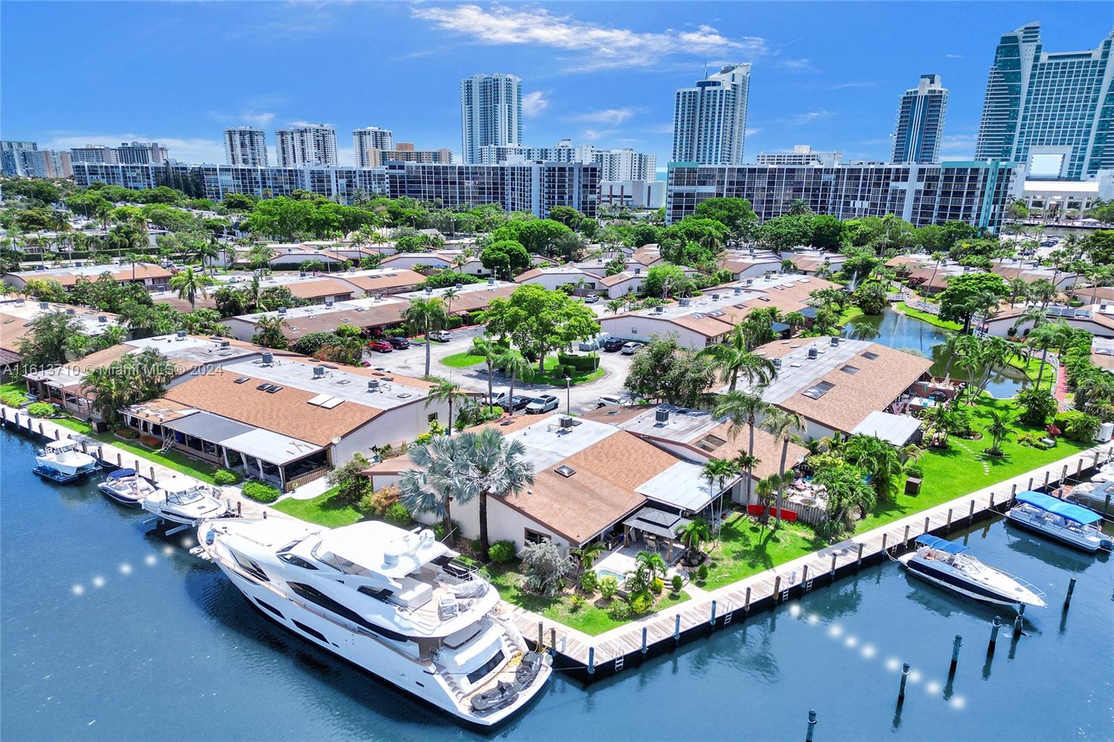 Parkview Dr, Hallandale Beach, FL 33009