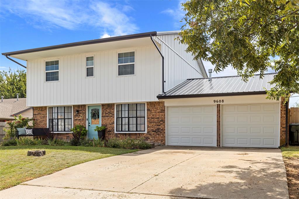 Crest Dr, Oklahoma City, OK 73130