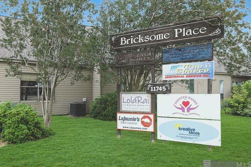b4-11745 Bricksome Ave, Baton Rouge, LA, 70816-2369 | Card Image