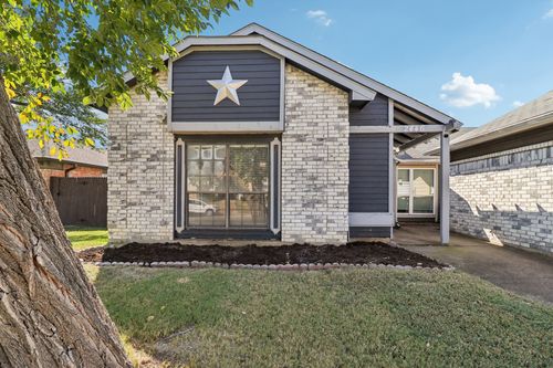 2446 E Timberview Ln, Arlington, TX, 76014-1826 | Card Image