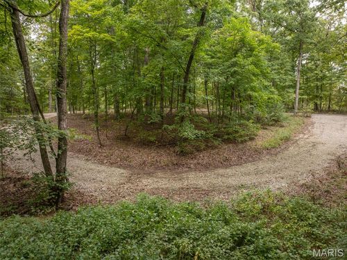 2527 Alpine Trail Dr, Innsbrook, MO, 63390-6557 | Card Image