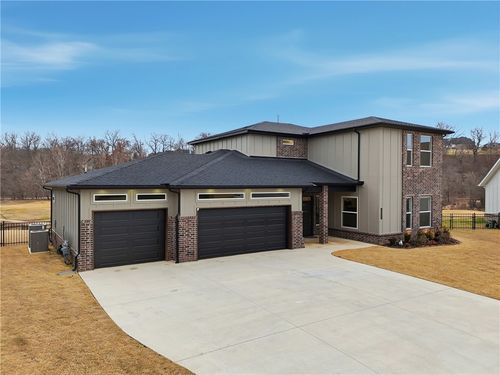 2521 Fairway Cir, Pea Ridge, AR, 72751-3065 | Card Image