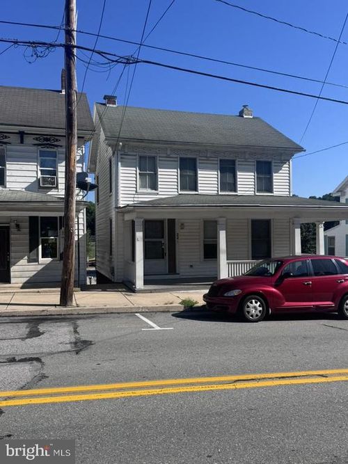 22 W Main St, WINDSOR, PA, 17366-9693 | Card Image