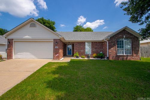 900 Elkhart Loop, Bryant, AR, 72022 | Card Image