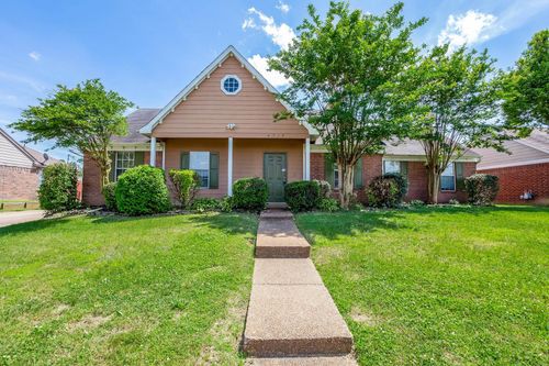 6719 Ross Manor Dr, Memphis, TN, 38141-2430 | Card Image