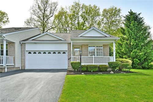 23 Eagle Pointe Dr, Cortland, OH, 44410-1921 | Card Image