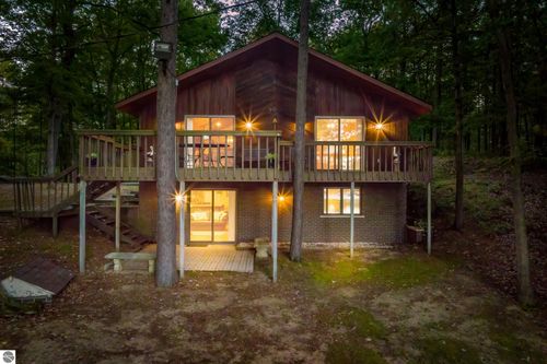 5224 Scout Camp Rd, Traverse City, MI, 49696-9439 | Card Image