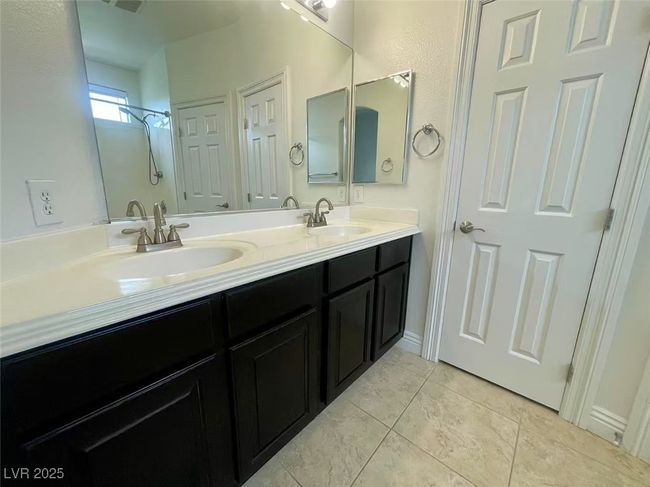 UNIT-3 - 1114 Moonlit Oasis Ln, House other with 2 bedrooms, 3 bathrooms and null parking in Henderson NV | Image 11