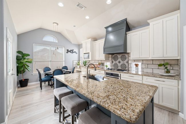1801 Rim Rock Trl, House other with 3 bedrooms, 2 bathrooms and null parking in Mansfield TX | Image 7