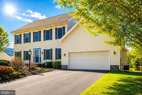240 Sunday Dr, STATE COLLEGE, PA, 16801-2500 | Card Image