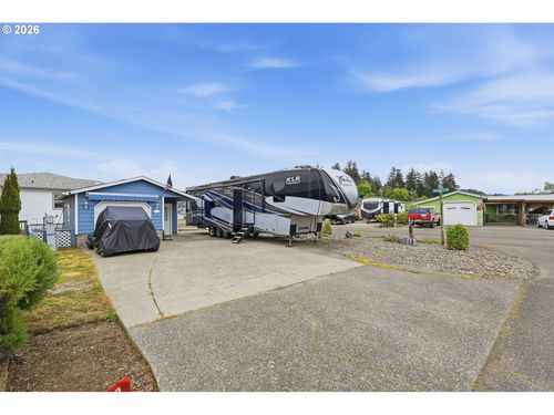 3 Pond Ln, Lakeside, OR, 97449-9681 | Card Image
