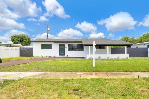 18510 Nw 42nd Pl, Miami Gardens, FL, 33055-3010 | Card Image