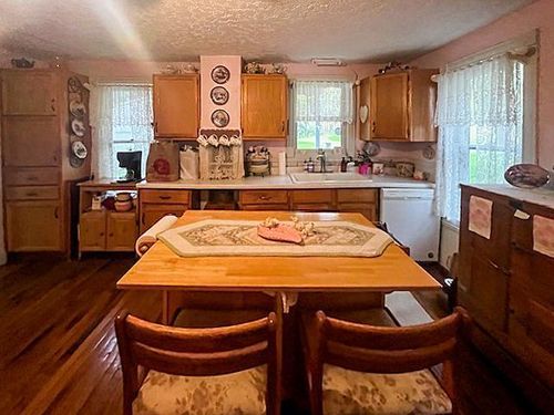 1941 190th Ave, Centuria, WI, 54824-7716 | Card Image