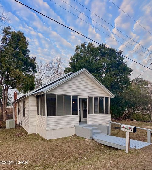 1012 Washington Ave, Graceville, FL, 32440-1320 | Card Image