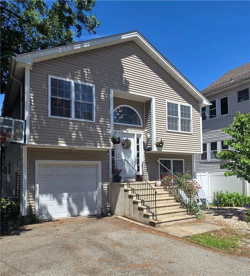 46 Concord St, Providence, RI, 02904-1847 | Card Image