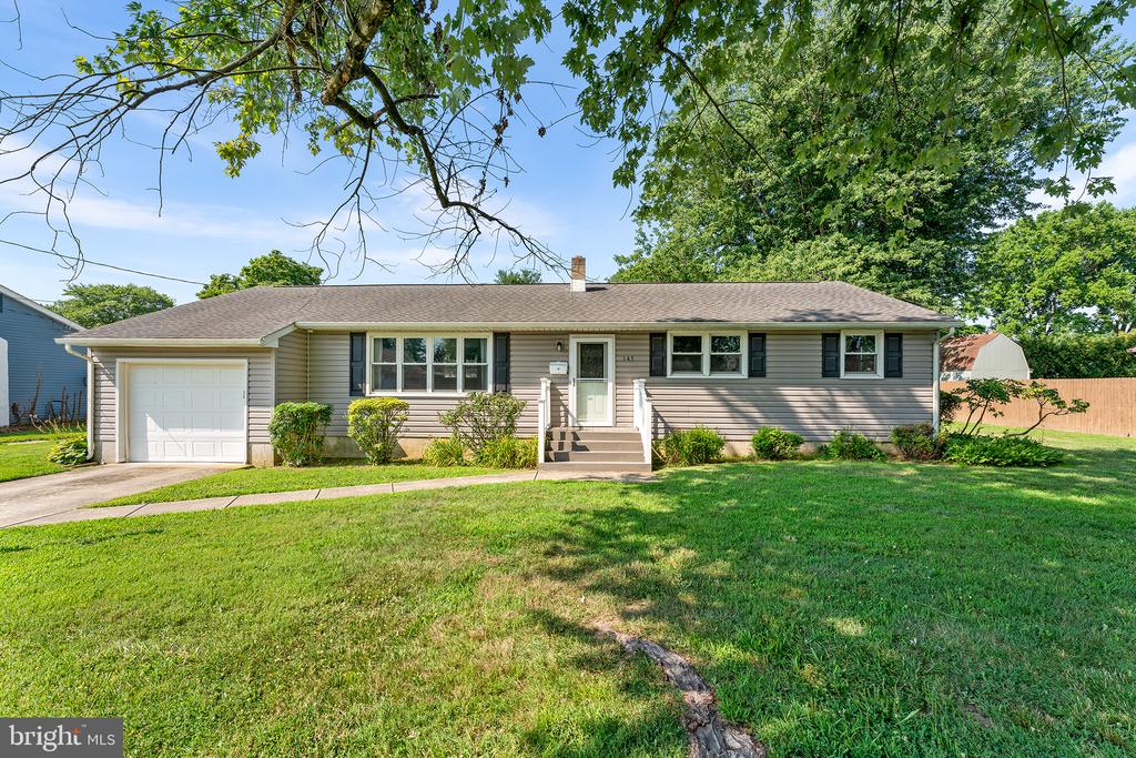 River Drive Ave, Pennsville, NJ 08070