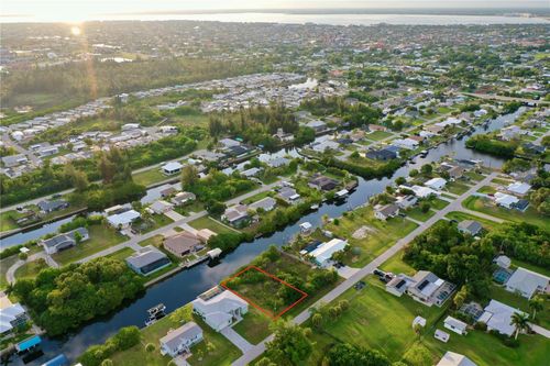 3717 Wisteria Pl, PUNTA GORDA, FL, 33950-7315 | Card Image