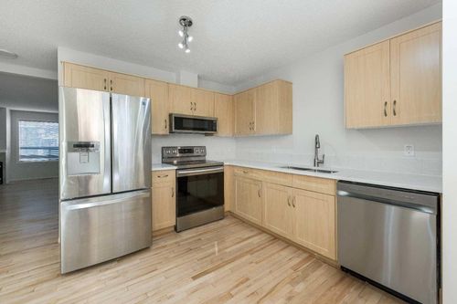 1001-111 Tarawood Lane Ne, Calgary, AB, T3J5B9 | Card Image